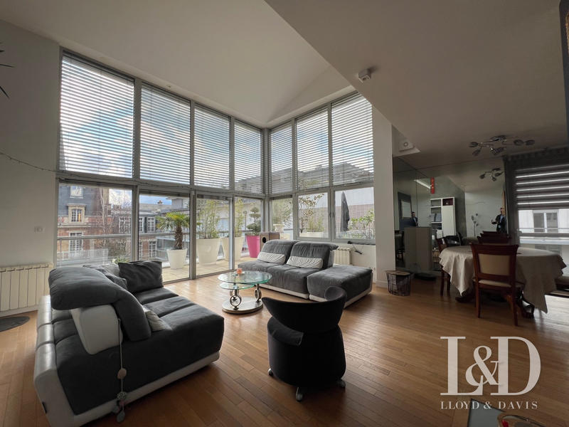 Appartement - 183 m² - 7 pièces