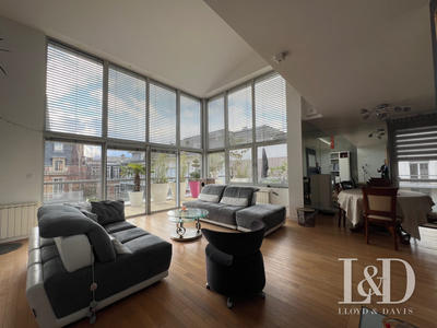 Appartement - 183 m² - 7 pièces