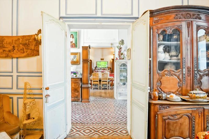 Hôtel particulier - 278 m² - 12 pièces