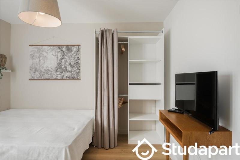 Chambre - 9 m² - 1 pièce