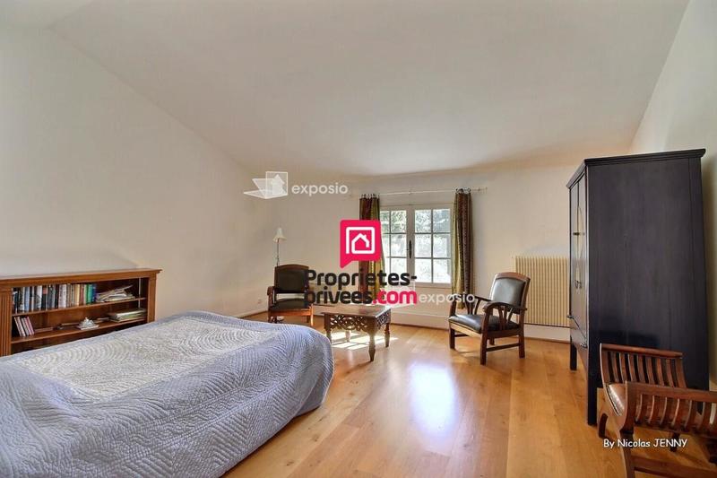 Maison - 266 m² - 7 pièces