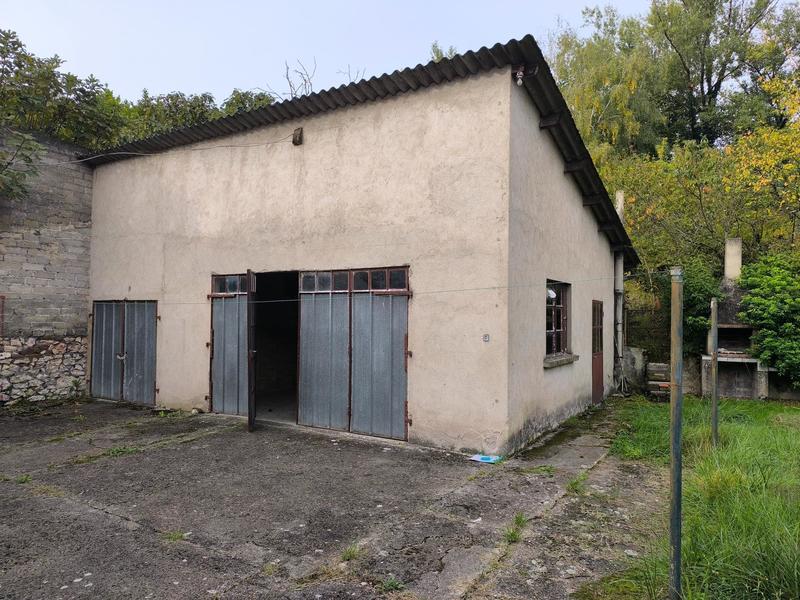 Maison - 220 m² - 12 pièces