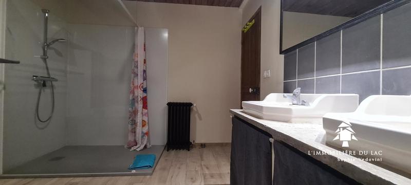 Maison en pierre - 221 m² - 9 pièces