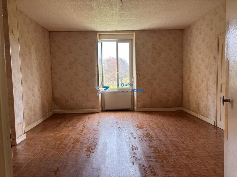 Maison ancienne - 272 m² - 10 pièces