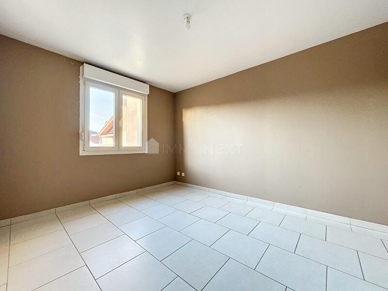 Appartement - 85 m² - 3 pièces