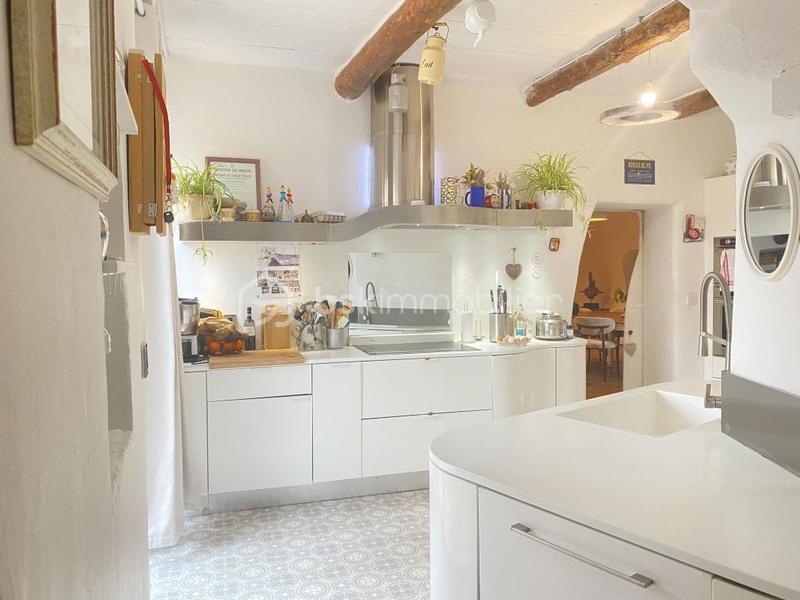 Demeure - 220 m² - 6 pièces