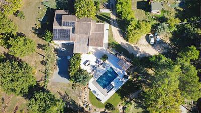 Maison - 274 m² - 9 pièces