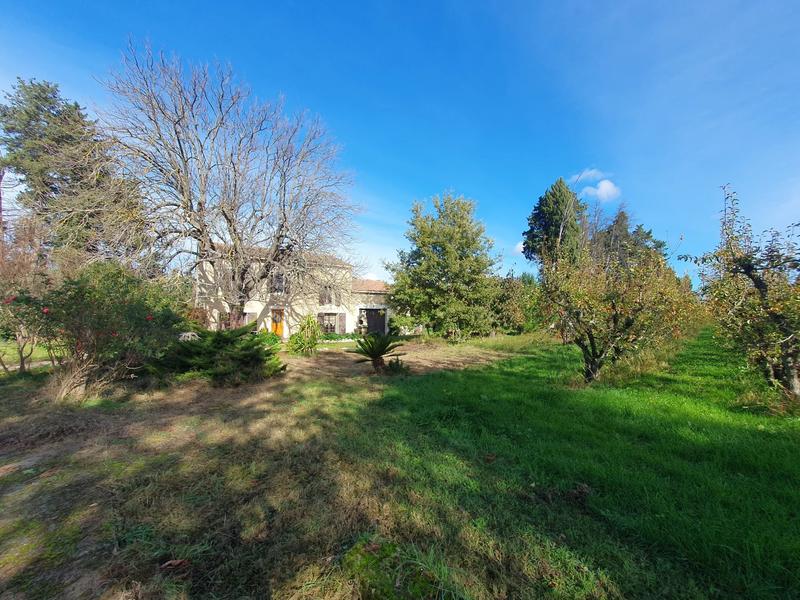 Maison - 230 m² - 5 pièces