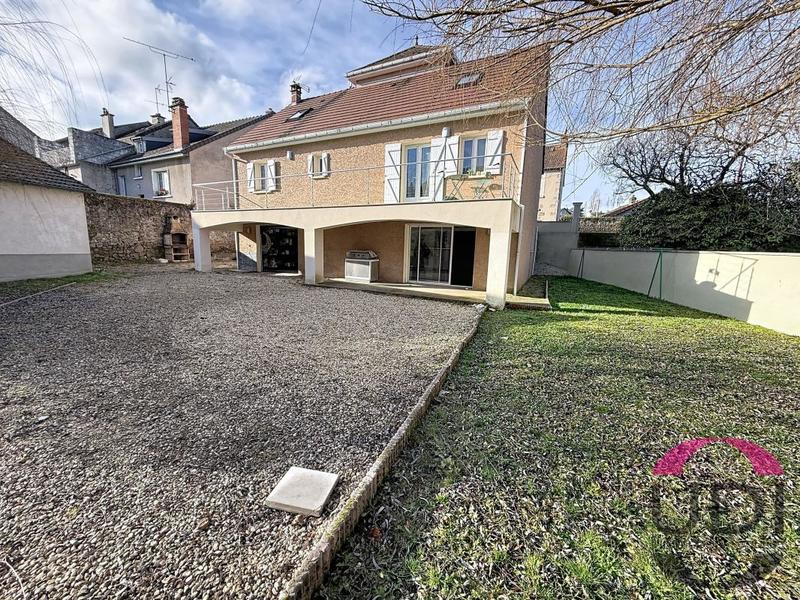 Pavillon - 122 m² - 5 pièces