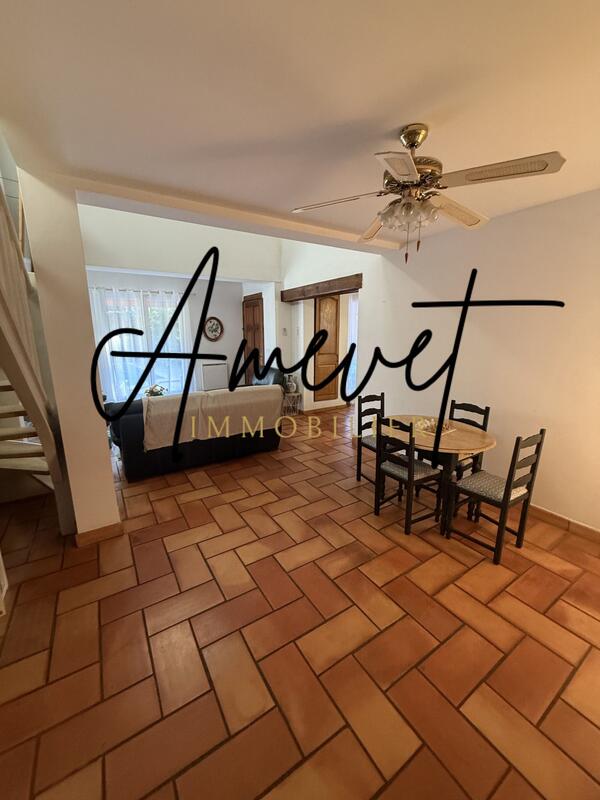 Maison traditionnelle - 140 m² - 7 pièces