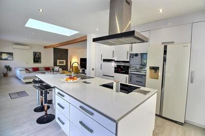 Villa - 180 m² - 4 pièces