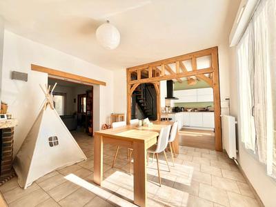 Maison - 162 m² - 7 pièces