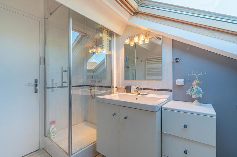 Maison - 175 m² - 8 pièces