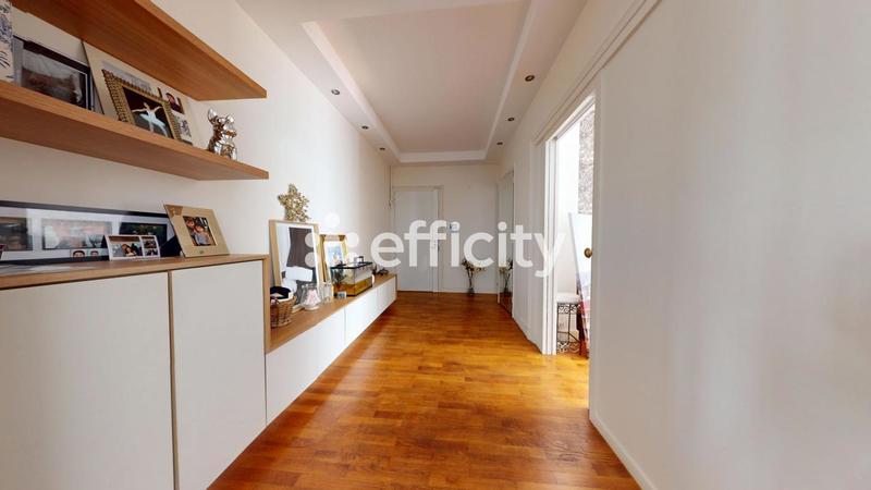 Appartement - 97 m² - 4 pièces