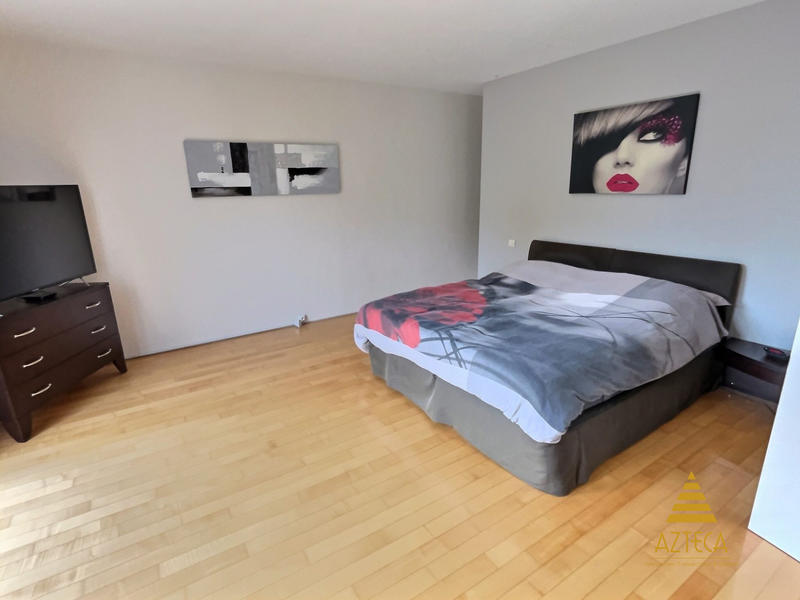 Maison contemporaine - 295 m² - 6 pièces