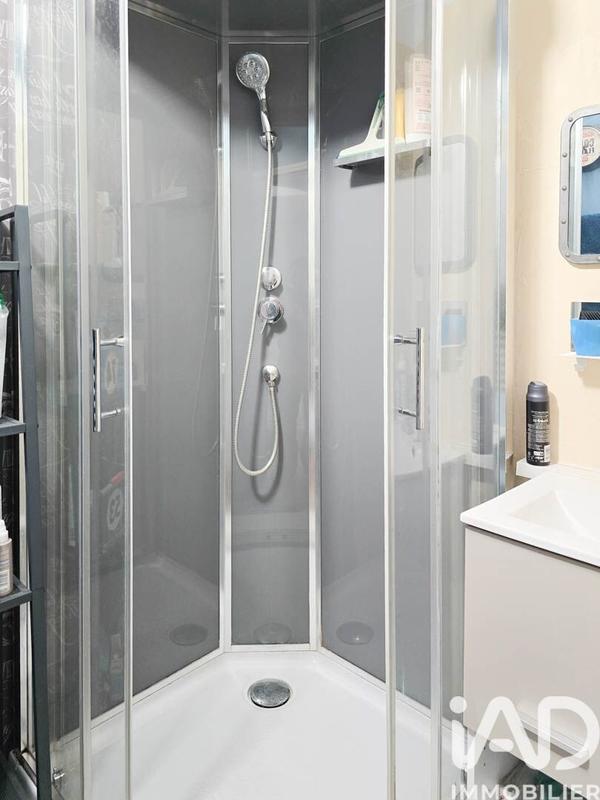 Maison - 151 m² - 8 pièces