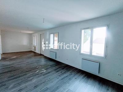 Maison - 118 m² - 6 pièces