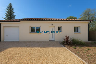 Maison - 98 m² - 4 pièces