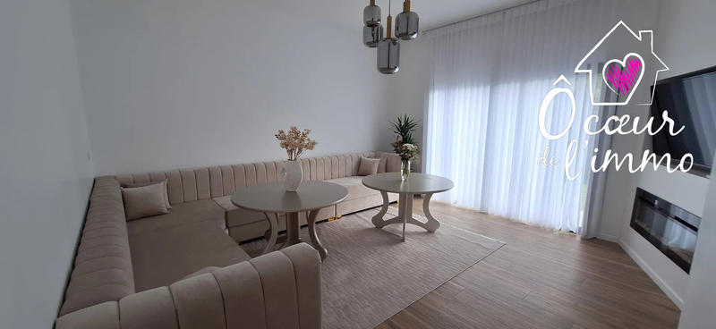 Maison - 142 m² - 8 pièces