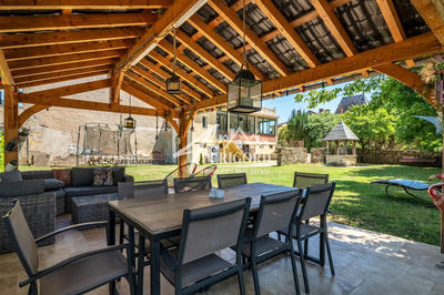 Maison ancienne - 217 m² - 8 pièces