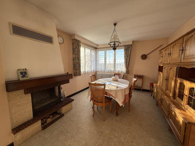 Maison - 95 m² - 6 pièces