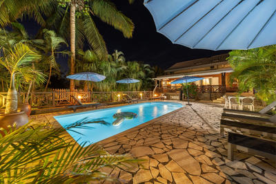 Maison - 248 m² - 8 pièces