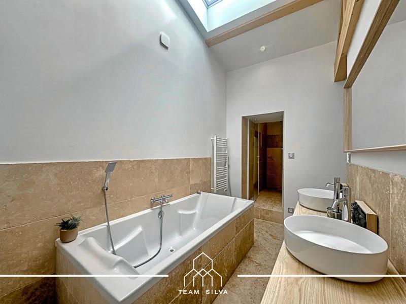 Maison de village - 125 m² - 5 pièces