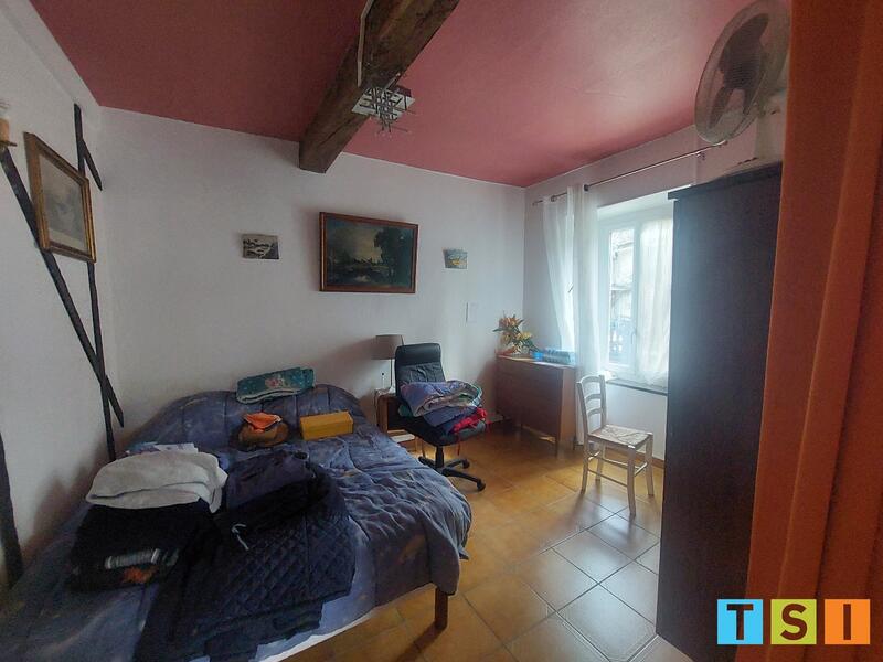 Maison - 104 m² - 5 pièces