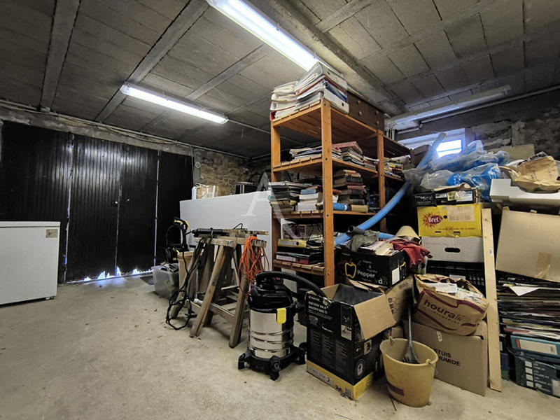 Maison - 333 m² - 9 pièces