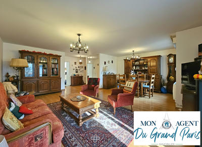 Appartement - 100 m² - 5 pièces