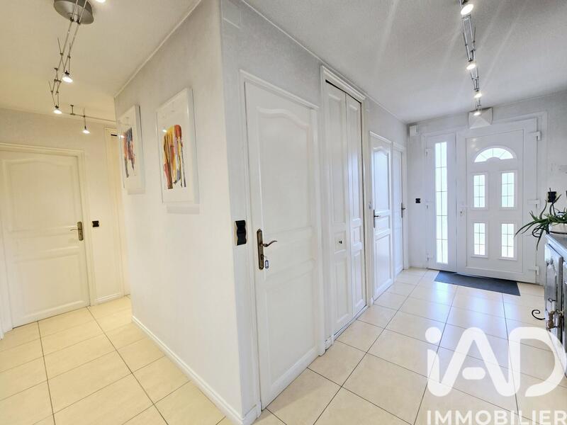 Maison - 146 m² - 7 pièces