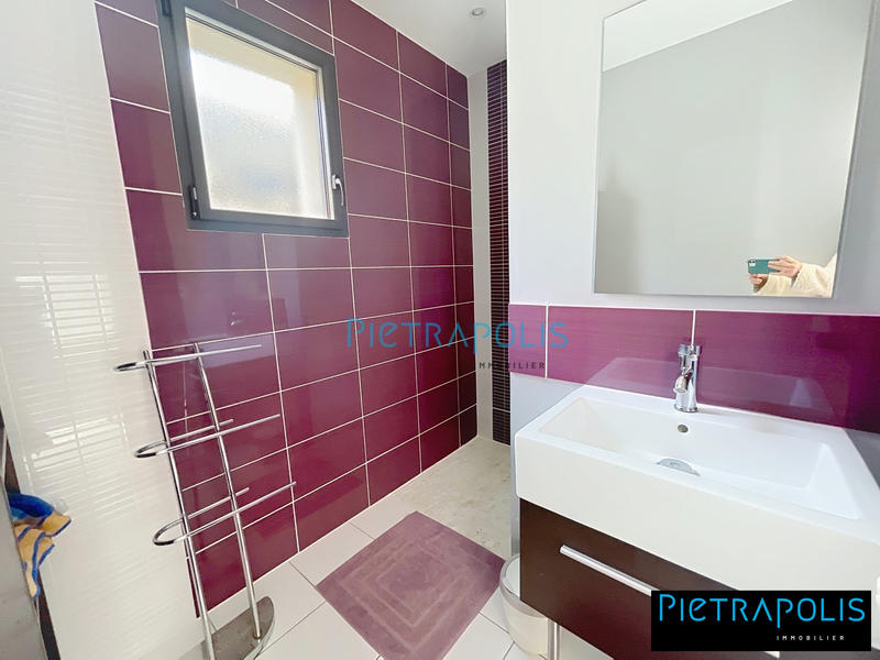 Villa - 153 m² - 6 pièces