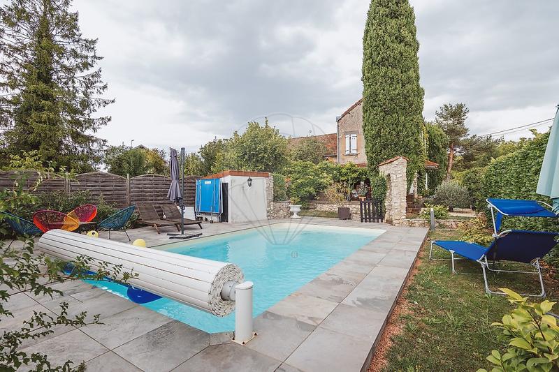 Demeure - 153 m² - 5 pièces