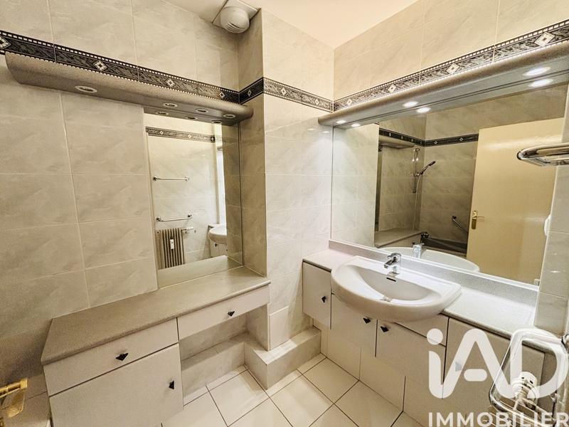 Appartement - 75 m² - 4 pièces