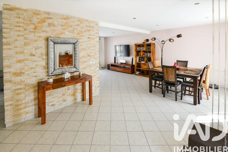 Maison - 146 m² - 7 pièces