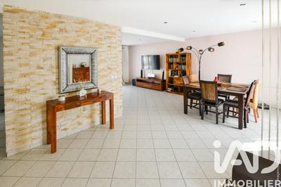 Maison - 146 m² - 7 pièces