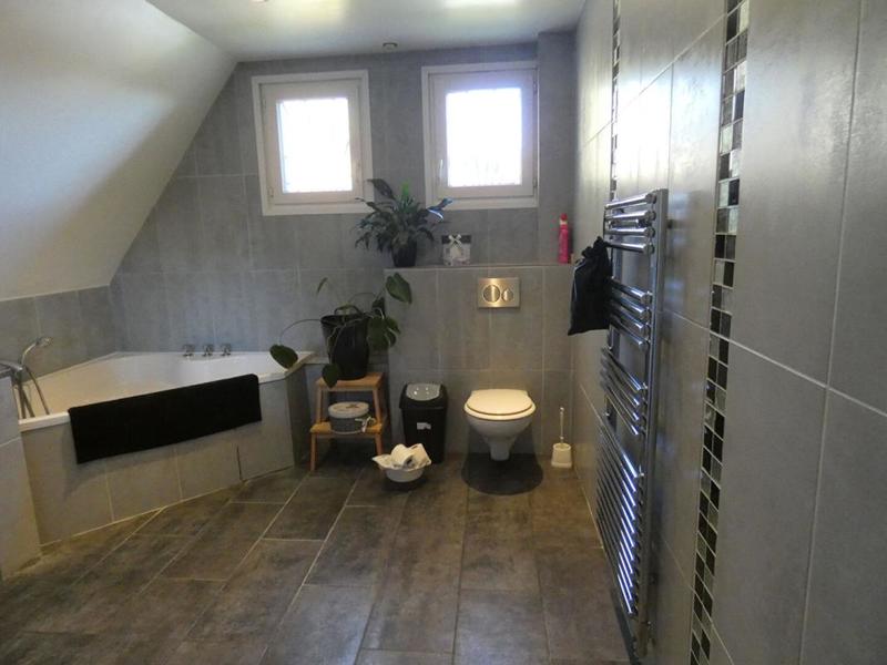 Maison - 177 m² - 7 pièces