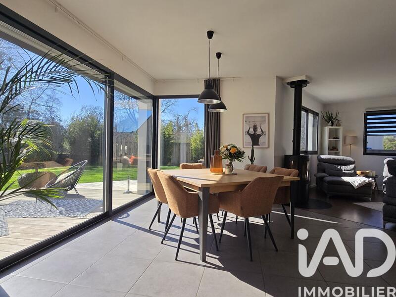 Maison - 164 m² - 6 pièces