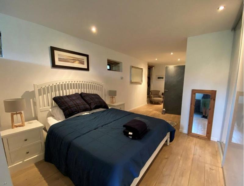 Maison - 333 m² - 10 pièces