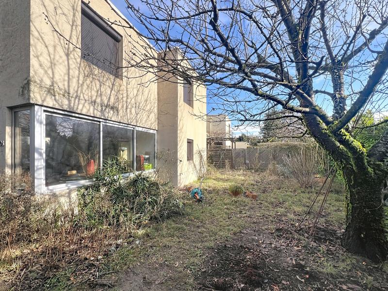 Maison - 98 m² - 5 pièces