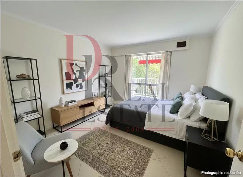 Appartement - 93 m² - 4 pièces