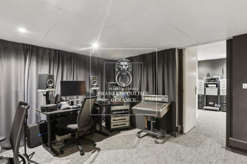 Bureau - 74 m² - 3 pièces