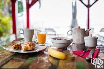 Local commercial - 11 303 m²