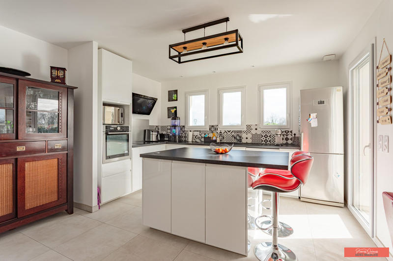 Maison - 132 m² - 5 pièces