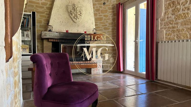 Maison - 219 m² - 4 pièces