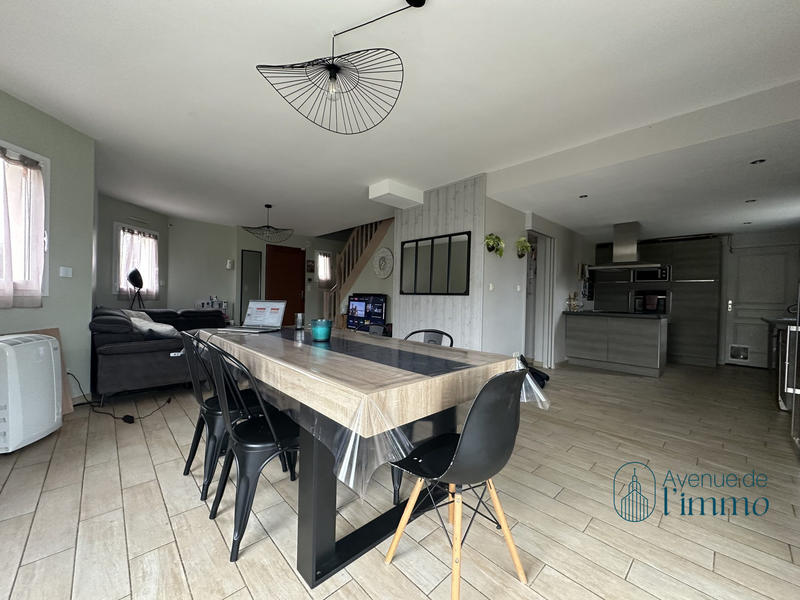 Maison - 143 m² - 7 pièces