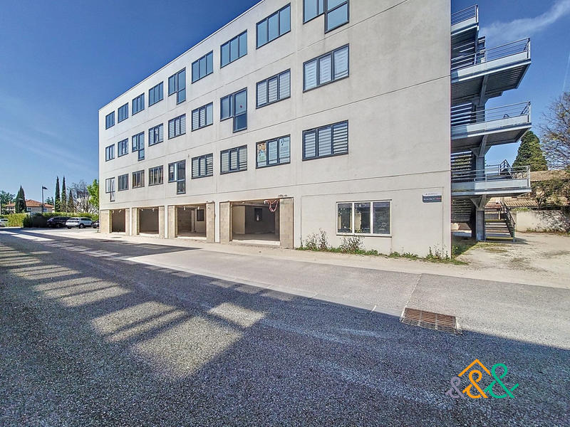 Local commercial - 250 m² - 1 pièce