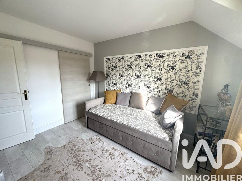 Maison - 180 m² - 5 pièces