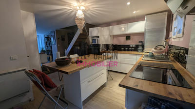 Maison - 95 m² - 4 pièces