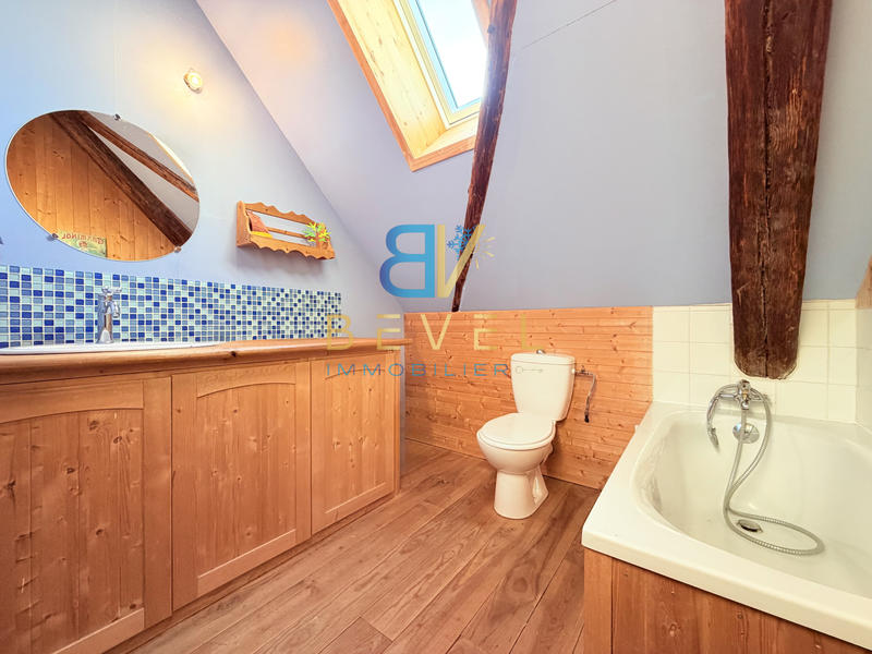 Châlet - 193 m² - 8 pièces